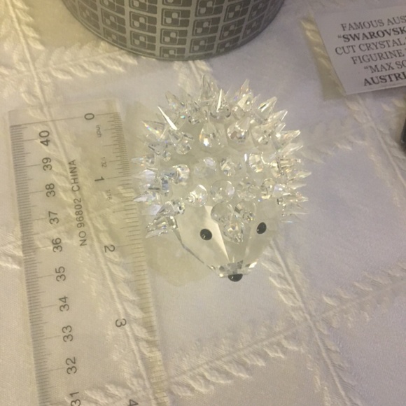 Swarovski Crystal King Hedgehog (excellent condition) - Picture 2 of 4